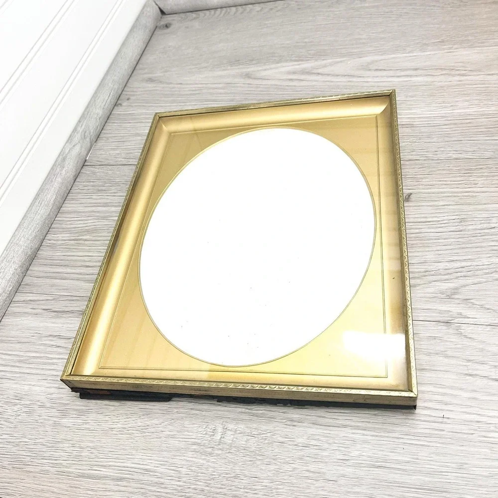 Vintage‎ Oval Brass Picture Frame 8x10